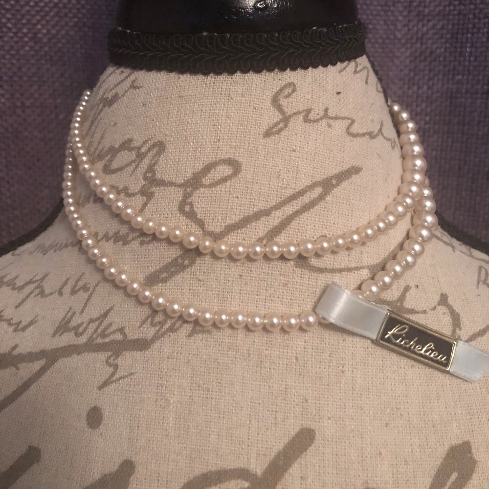 NWT Richelieu Pearl 2 Strand Necklace